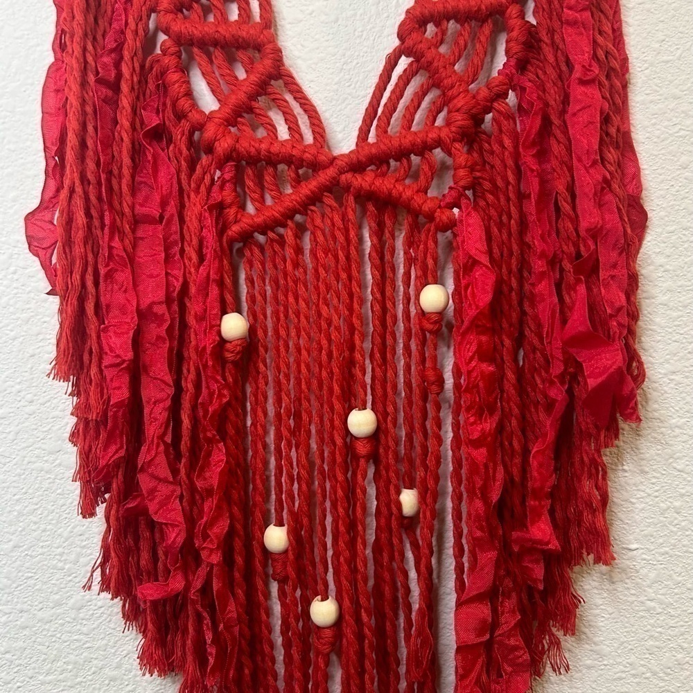 Red Macrame Handmade Boho‎ Wall Hanging - Picture 3 of 3